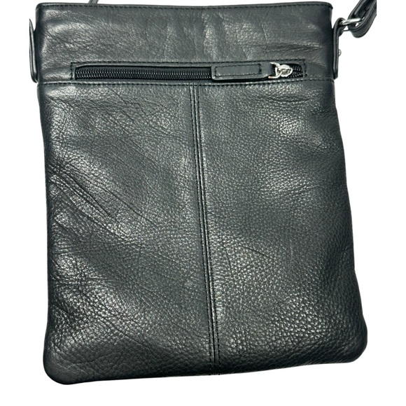 Margot Black Leather Crossbody Purse Bag 10" x 8" Adjustable Strap NWOT Zipper - Picture 2 of 13